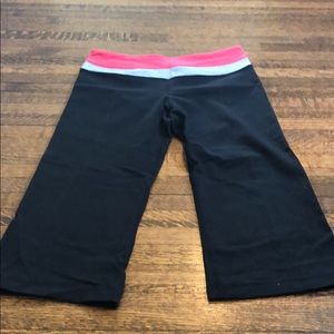 Lululemon groove crop